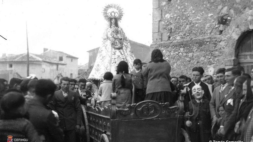 Procesión de la Virgen de la Paz y Botarga.