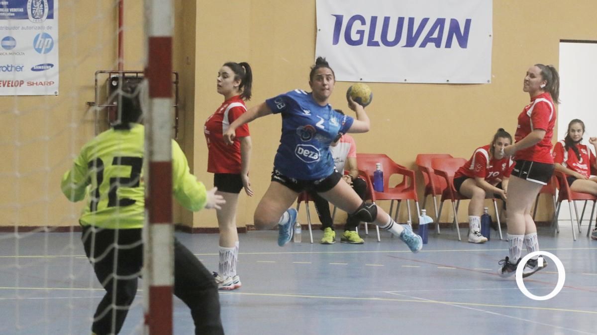 El Deza CBM, con lluvia de goles ante el bochorno