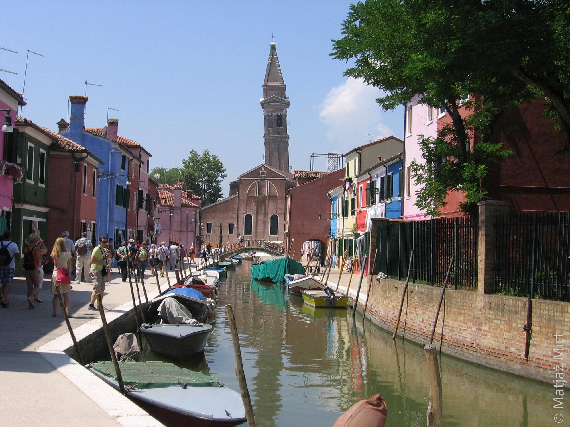 Campanario inclinado de San Martino.