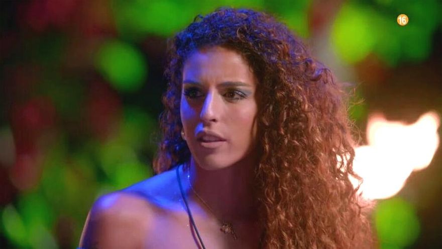 'La isla de las tentaciones' se queda en el martes y llega ya a sus hogueras finales