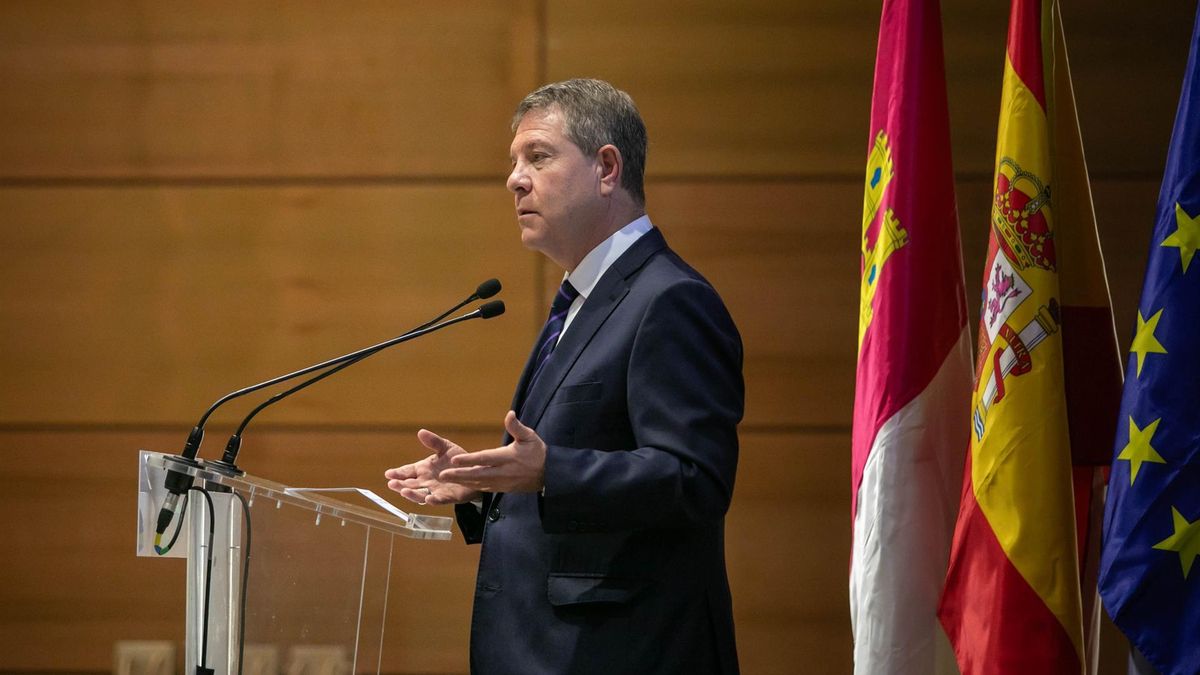 El presidente de Castilla La Mancha Emiliano García Page en rueda de prensa