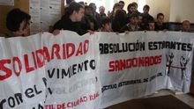 Estudiantes manifestándose en la UCLM en Ciudad Real