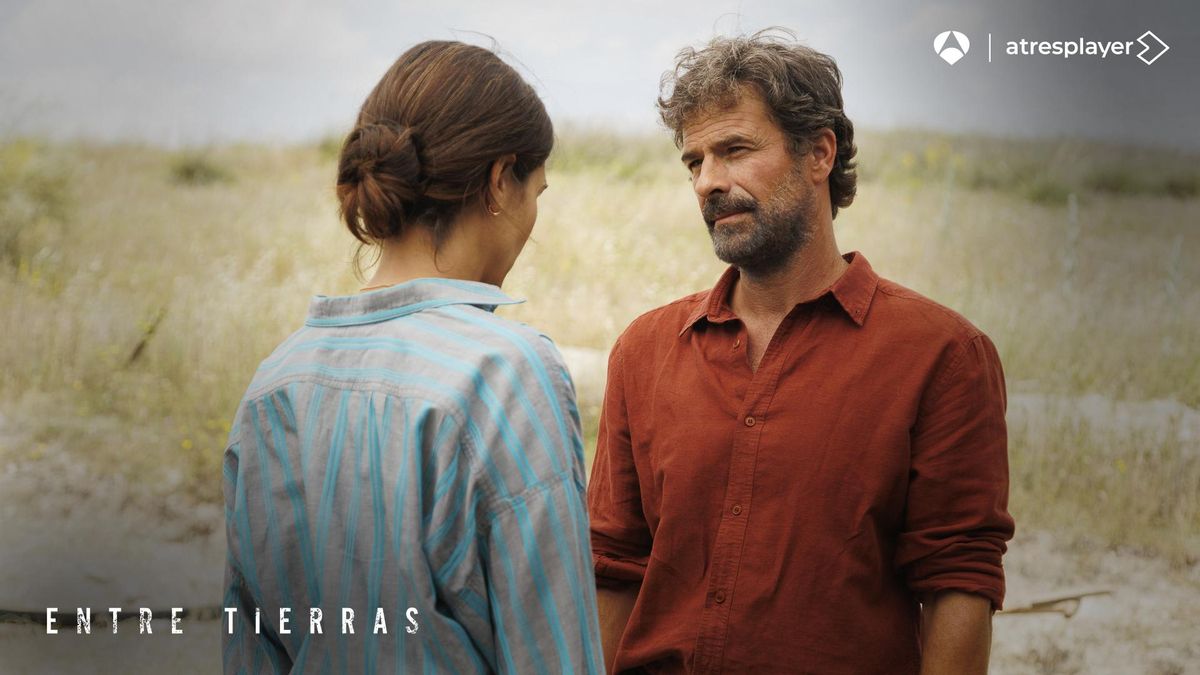Imagen promocional de la segunda temporada de 'Entre tierras'