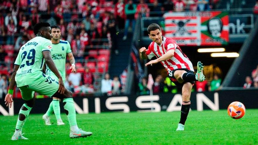 Las Palmas sufre en San Mamés una derrota previsible