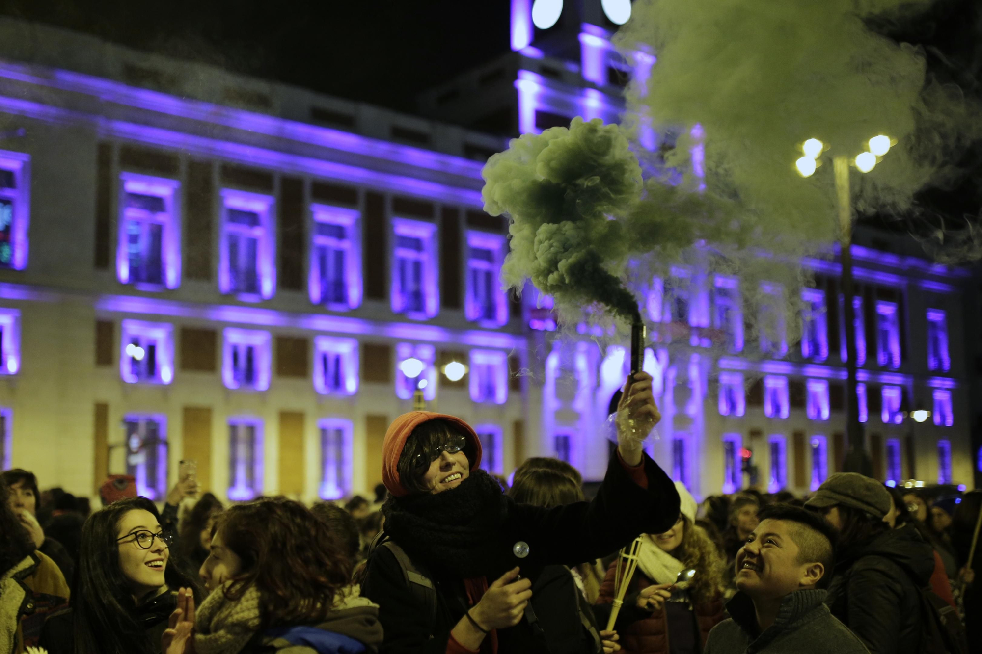 Pasacalles feminista en la Puerta del Sol de Madrid