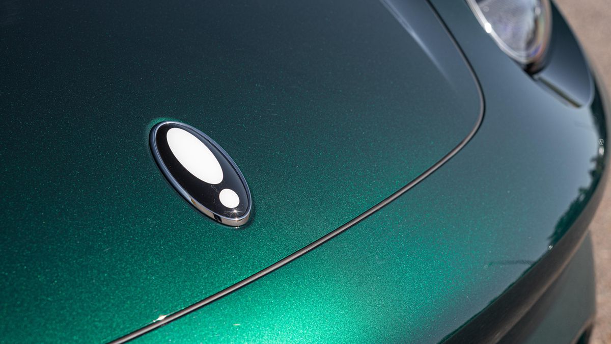 Detalle del logo de GWM, acrónimo de Great Wall Motor.