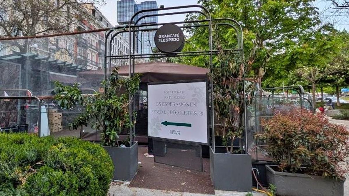 El Ayuntamiento de Madrid consigue cerrar la ilegal y ruidosa terraza del Café del Espejo y prepara otra concesión