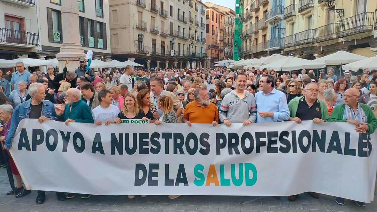Un momento de la manifestación de este martes en las calles de Teruel.