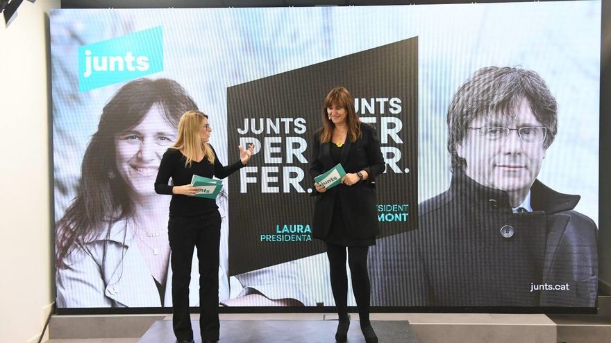 La candidata de JxCat a las elecciones, Laura Borràs, y la directora de la campaña, Elsa Artadi