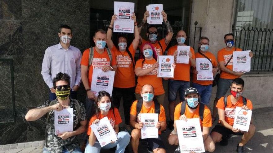 Protesta en las oficinas de Fidere en Madrid, convocada por el Sindicato de Inquilinas.