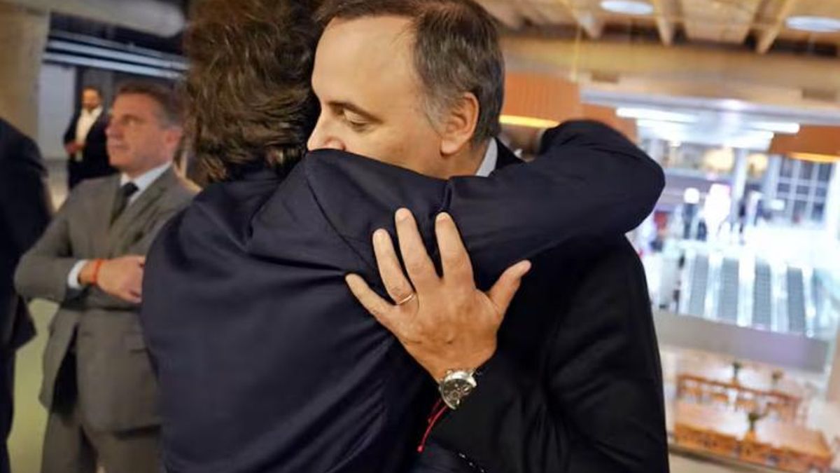 Javier Milei refuerza su apoyo a Manuel Adorni y anticipa su candidatura para 2027