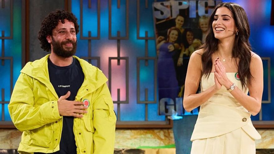 'La Revuelta' estalló en aplausos con los protagonistas palestinos de 'La voz de Hind', que arrasó en San Sebastián