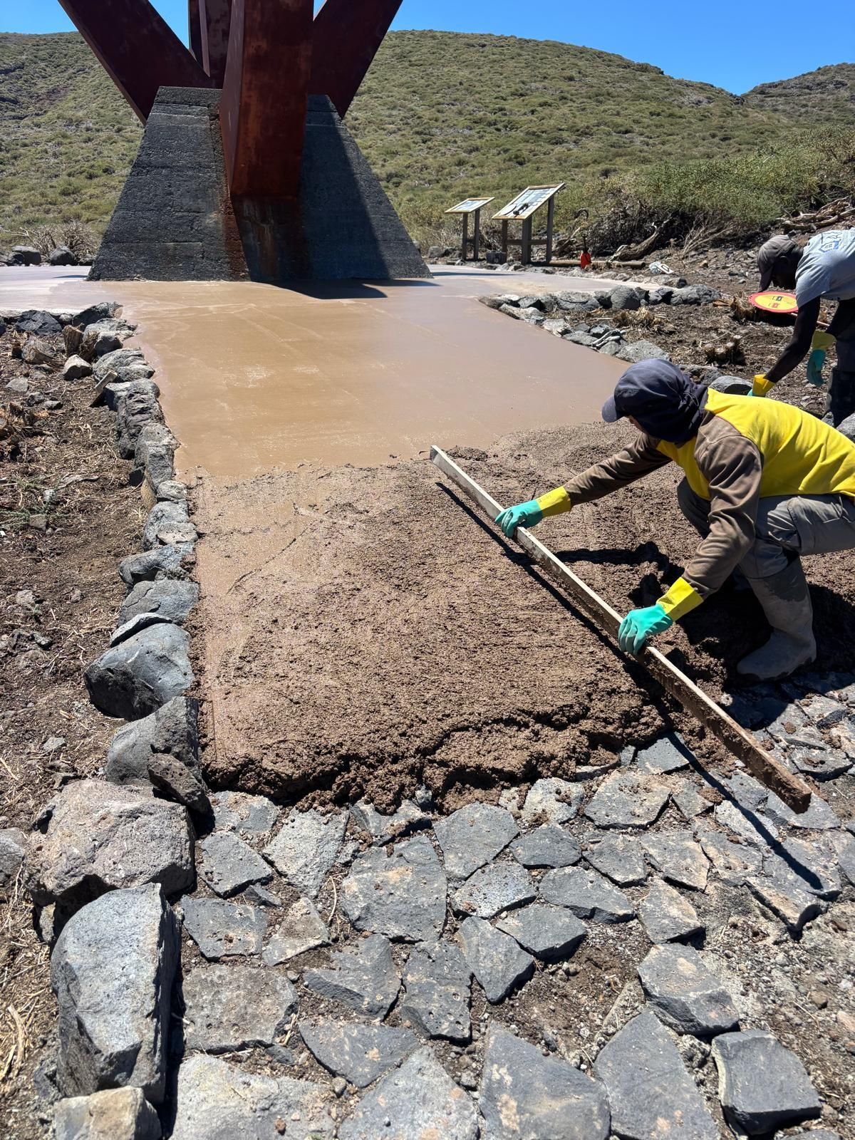 Trabajos de acondicionamiento del Mirador del Infinito, en San Andrés y Sauces.