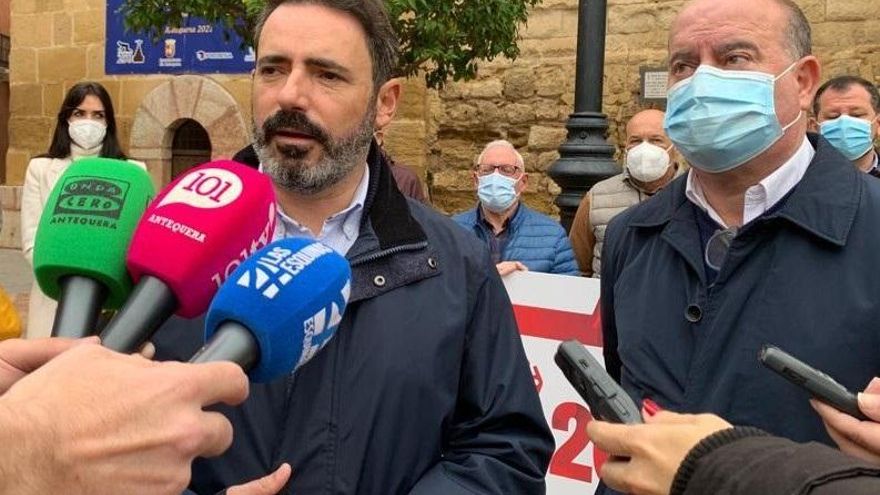 El portavoz adjunto del grupo parlamentario popular, José Ramón Carmona, en un acto en Antequera (Málaga)