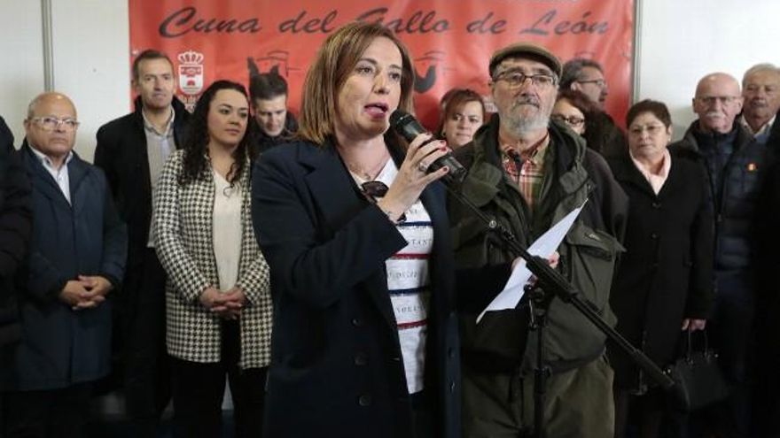 Inauguración de la XXIV Muestra de gallo de pluma y mosca artificial de La Vecilla./ Campillo / ICAL