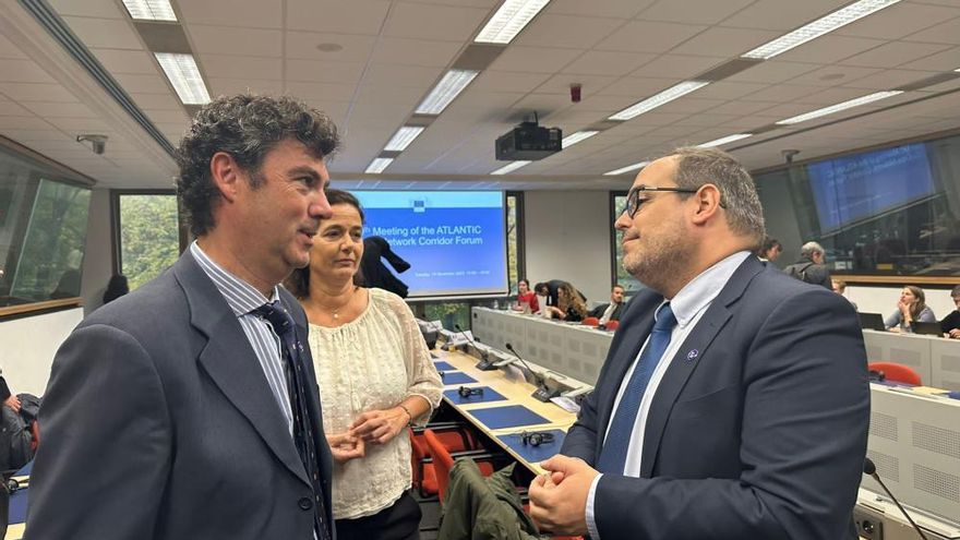 La Junta se muestra "poco confiada" en que el tren Ruta de la Plata esté en el Corredor Atlántico