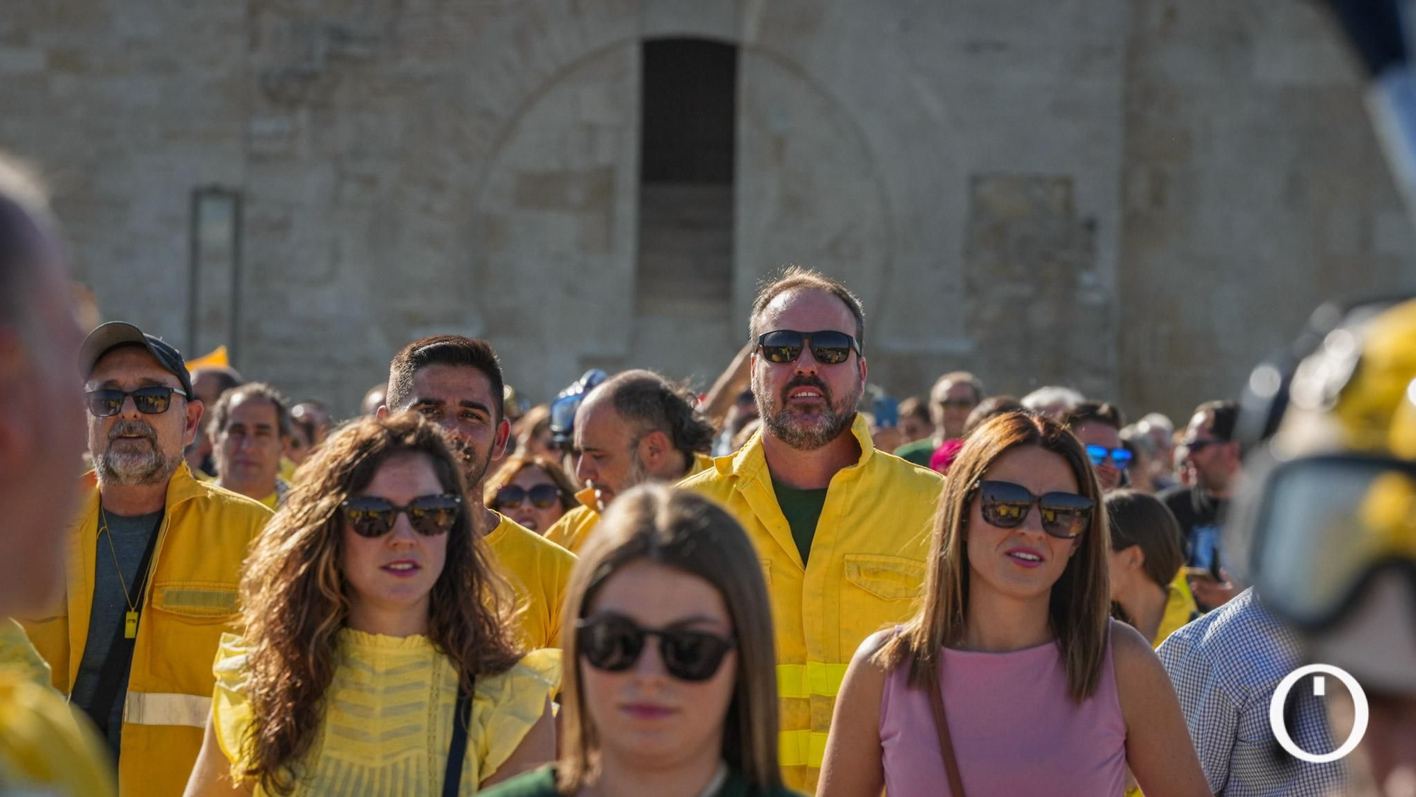 Marcha amarilla de bomberos forestales