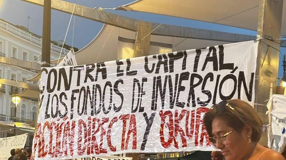 Cartel en la acampada de Sol a 27 de septiembre de 2026