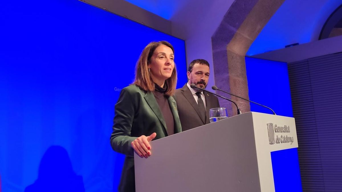 El 46,8 por ciento de los españoles quiere diálogo sobre Cataluña, pero dentro de la Constitución, según el CEO