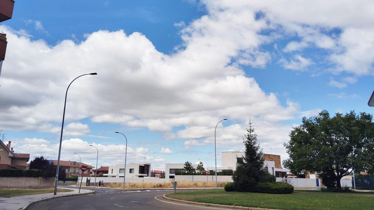 Cielo nuboso en León.