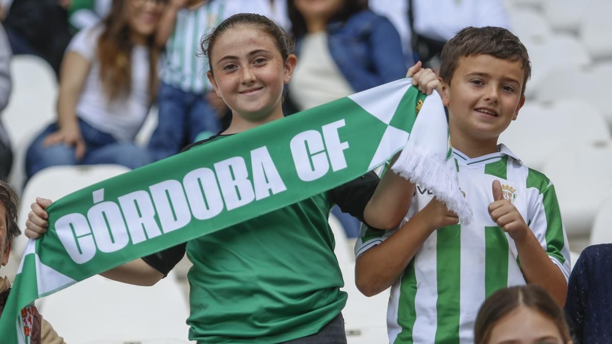 Grada Blanquiverde del Córdoba CF - Real Sociedad B