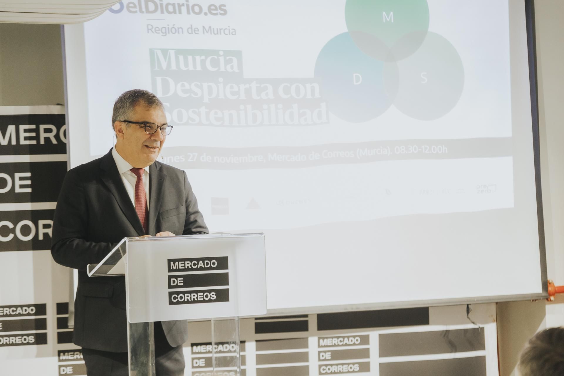 El consejero de Medio Ambiente, Universidades, Investigación y Mar Menor, Juan María Vázquez Rojas, sobre la importancia de abordar la sostenibilidad: "Tenemos que compartir estas preocupaciones y ver cómo avanzar con el compromiso de las administraciones, de la sociedad en general y de las empresas"