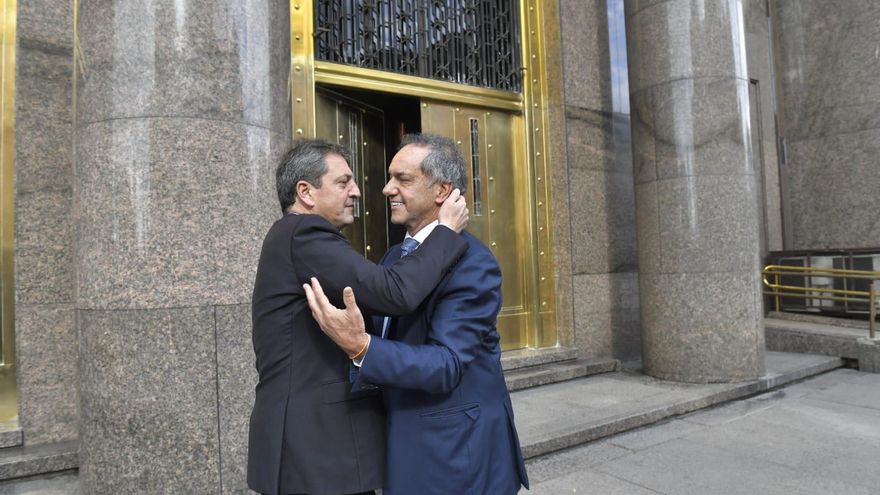 Sin candidatura presidencial, Scioli se suma como asesor "ad honorem" al equipo de Sergio Massa