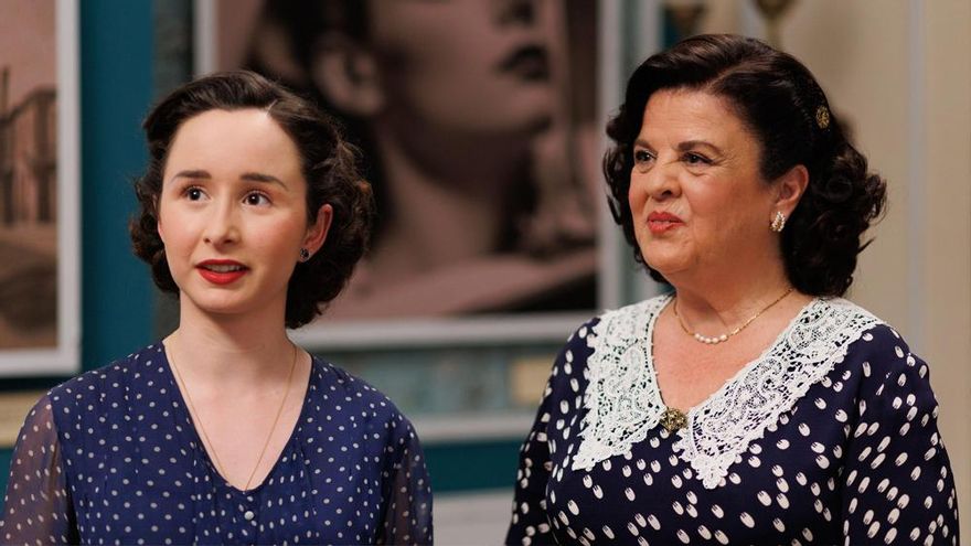 'La Moderna' recibió en sus tramas a Luisa Carnés, la autora de la novela en que se basa, junto a su nieta real