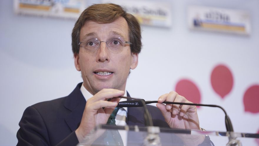 El Alcalde de Madrid, José Luis Martínez Almeida, durante el desayuno-coloquio organizado por el Grupo Joly, a 12 de julio de 2022 en Sevilla (Andalucía, España)