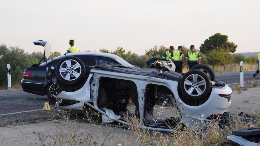 Luto en Villanueva de la Jara (Cuenca) por la muerte de 3 niños en el accidente de Sisante