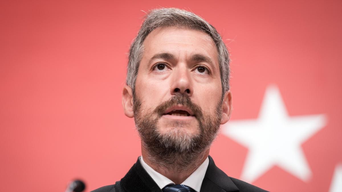 El portavoz de Ayuso carga contra el Gobierno: "El caos en la gestión ha mostrado su peor cara y se ha llevado la vida de 42 personas"