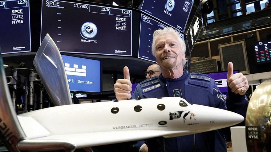 El multimillonario Richard Branson aterrizó en su nave de Virgin Galactic tras viaje al espacio