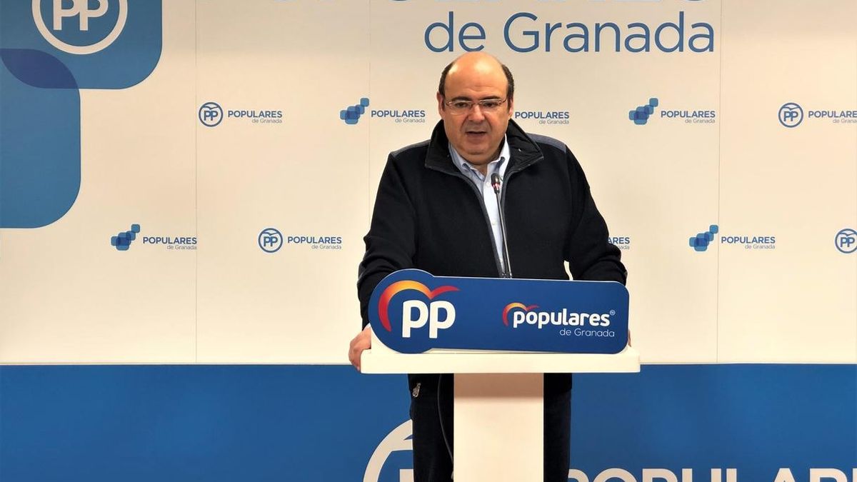 Sebastián Pérez dimite como presidente provincial del PP por falta de "apoyo" de la dirección