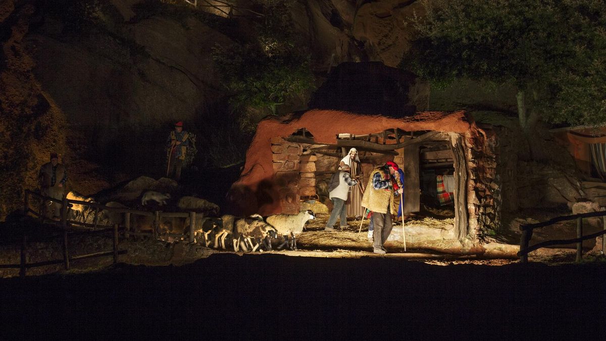 La envergadura de la producción exige un gran esfuerzo voluntario, con la participación de más de 200 actores-vecinos en cada temporada