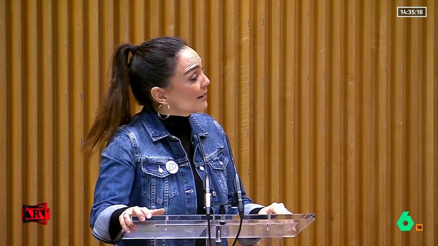 Corte de Mónica Carrillo a una diputada de Vox: "Ojalá haber aprovechado su turno para reivindicar realmente el tema"