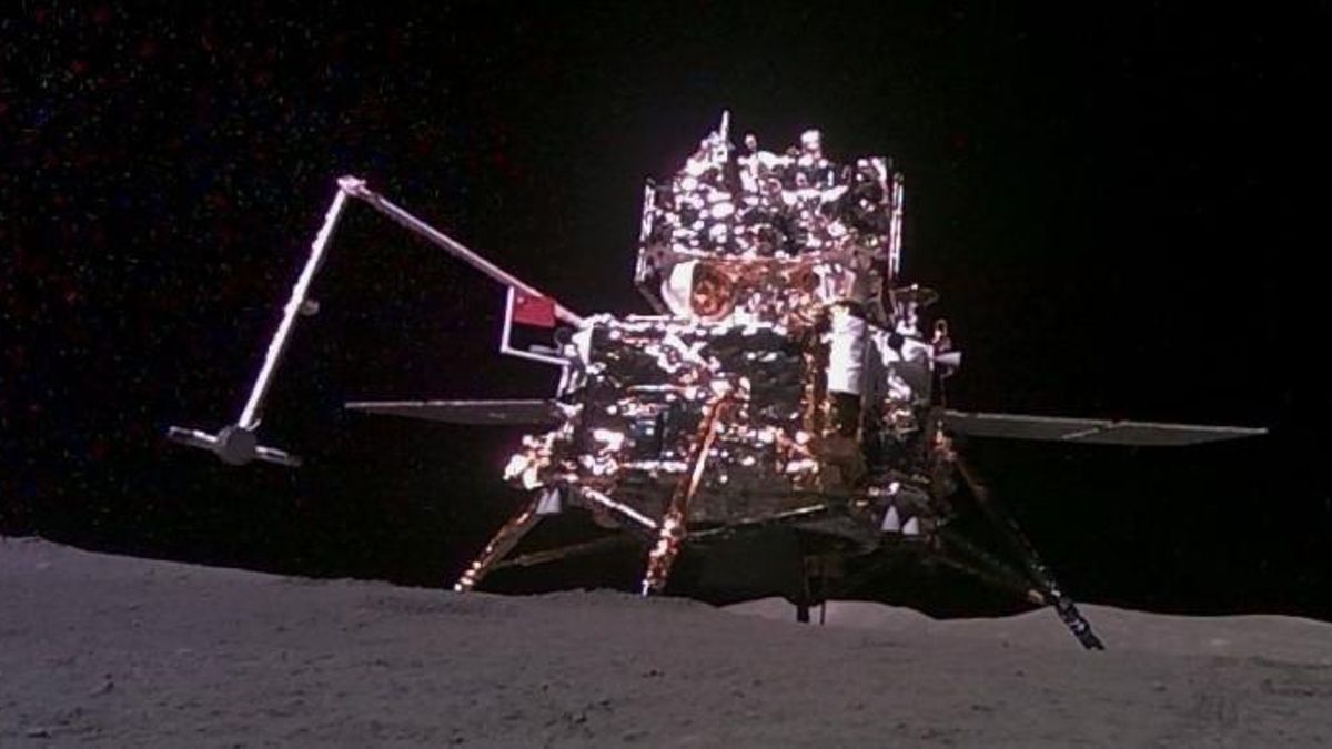 El análisis isotópico indica que los fragmentos del hemisferio oculto son más pesados que los del lado visible