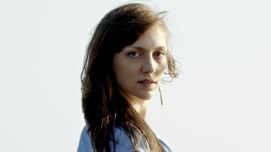 'Biografía de X', la fascinante novela metaliteraria de Catherine Lacey ubicada en unos EEUU sin pensamiento libre