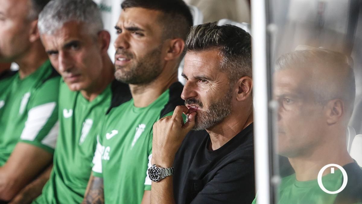 Iván Ania: "Tenemos que soltarnos en ataque, perder el miedo a fallar y recuperar la confianza"