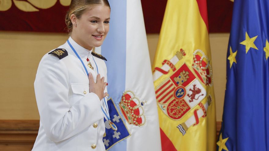 La princesa Leonor recibe la Medalla de Oro de Galicia, tierra "que fue emigrantes"