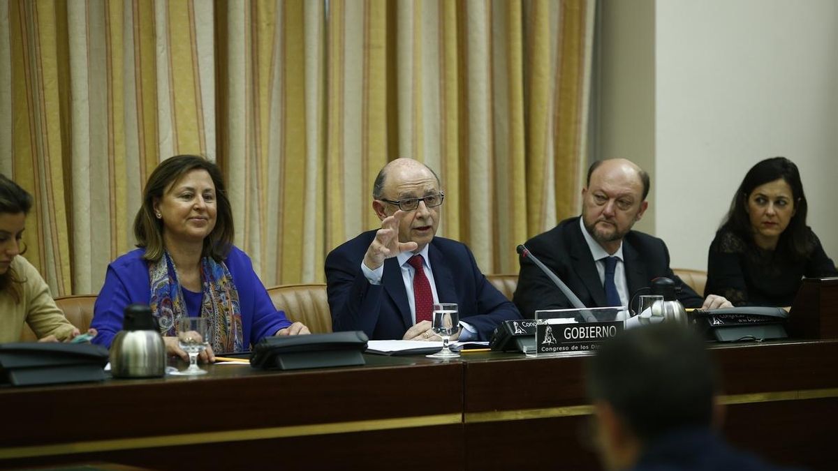Montoro dice que "buena parte" de los que figuran en los papeles de Panamá ya habían regularizado su situación