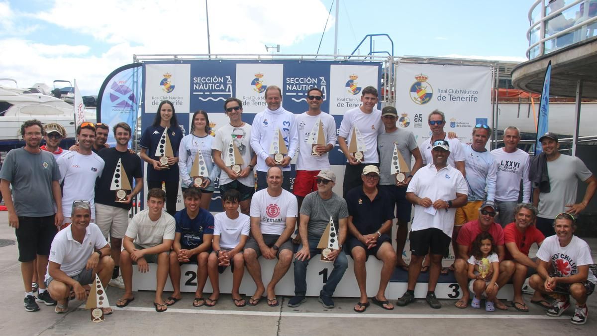 Alfonso Fernández y Sofía Hernández, campeones de Tenerife de Snipe