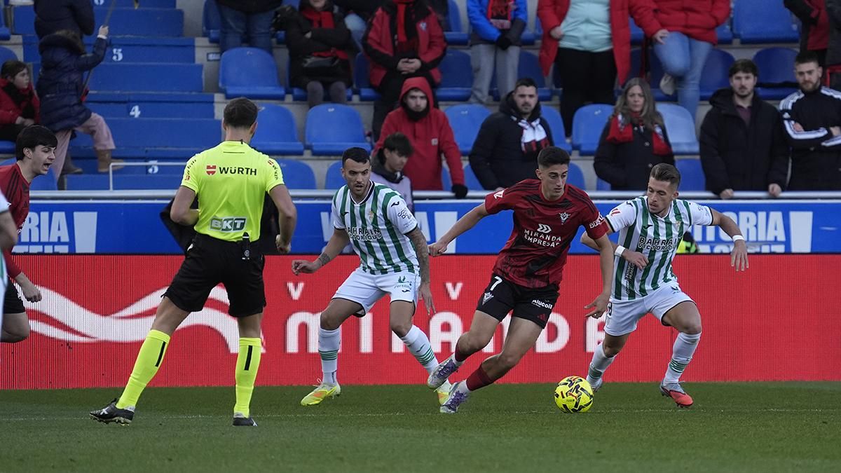 Las imágenes del CD Mirandés - Córdoba CF