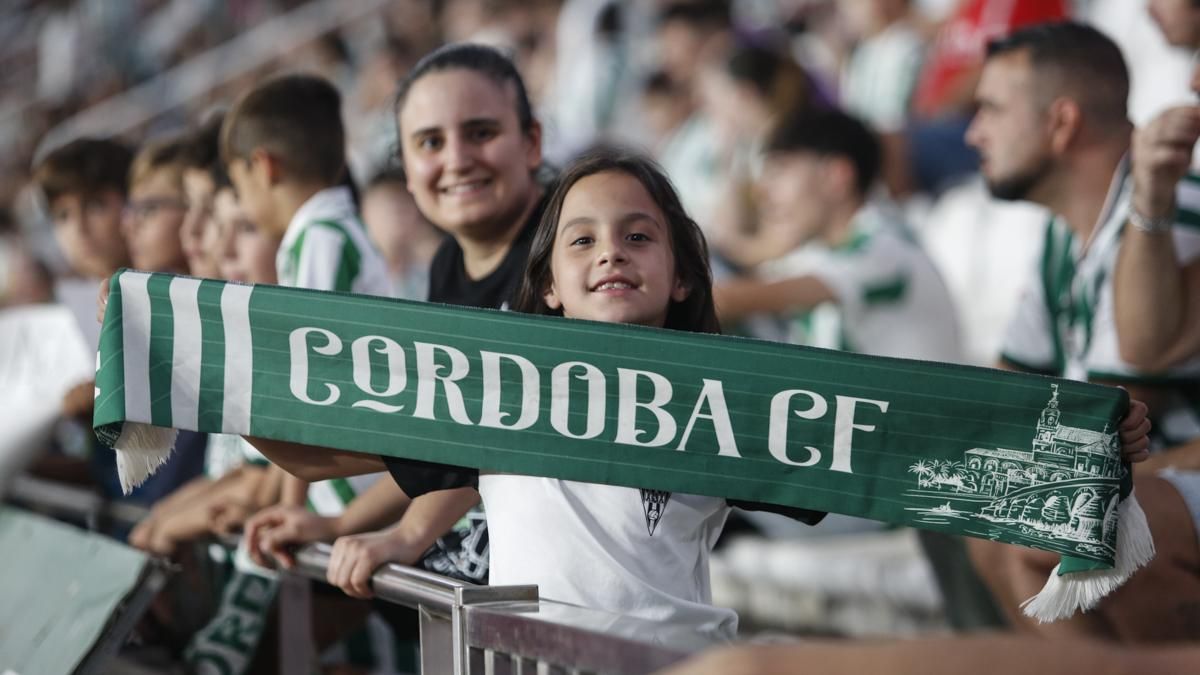 Grada Blanquiverde del Córdoba CF - Cultural Leonesa