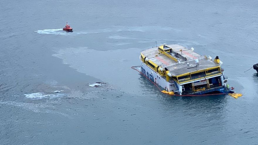Salvar Agaete afirma que se mintió sobre la contaminación del ferry encallado en el puerto de Las Nieves