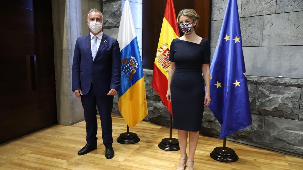 Ángel Víctor Torres, presidente de Canarias, y Yolanda Díaz, ministra de Trabajo