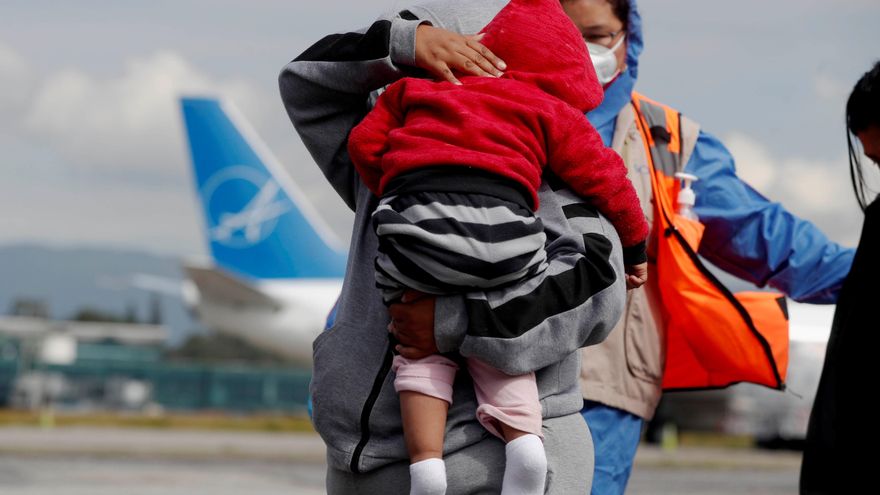 Venezuela recibe a 168 migrantes deportados por el Gobierno de Trump en un avión de EE.UU.