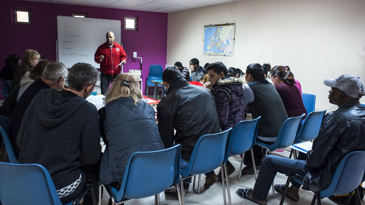 IU Cantabria comienza este martes sus charlas informativas para migrantes sobre la regularización
