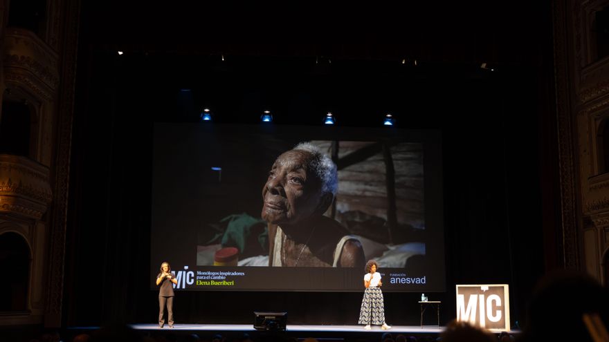 Elena Bueriberi, periodista y fotógrafa valenciana