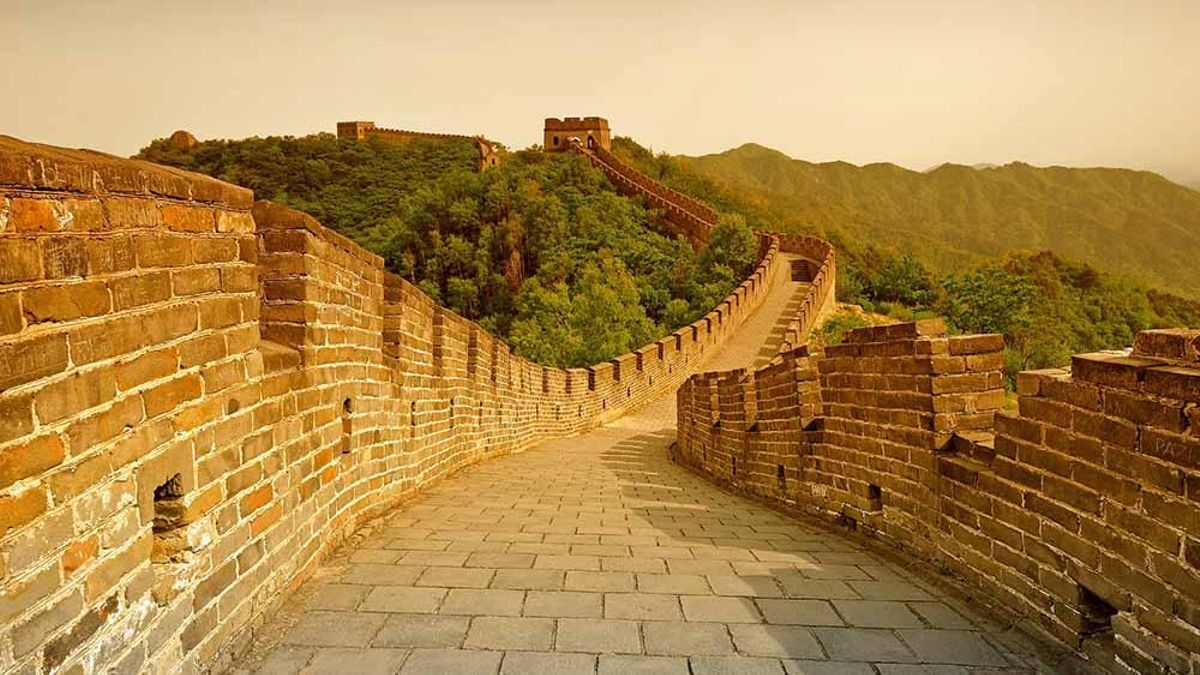 Las torres y balizas construidas a lo largo del tramo Qin implicaron una inversión adicional