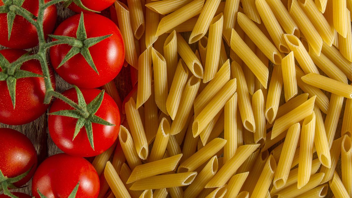 Los auténticos macarrones, los rectos de corte limpio, siguen siendo los más elegidos